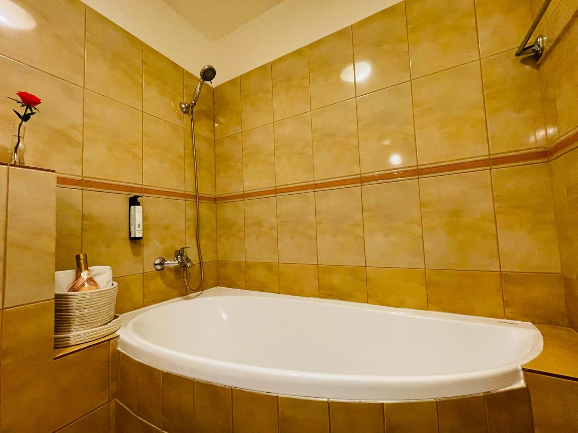 Hotel Majovey Żylina Zewnętrze zdjęcie